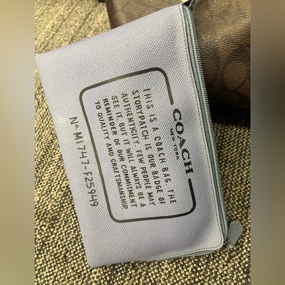 ‼️COACH REHAB bag- AS IS‼️ Reversible Tote Sign. Canvas w/ Flag, style# F25949. - Picture 7 of 8